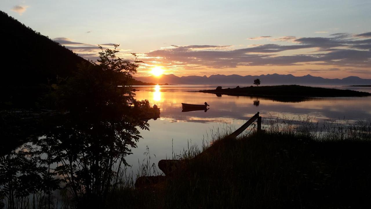 Prima Lofoten Myrland Exteriör bild